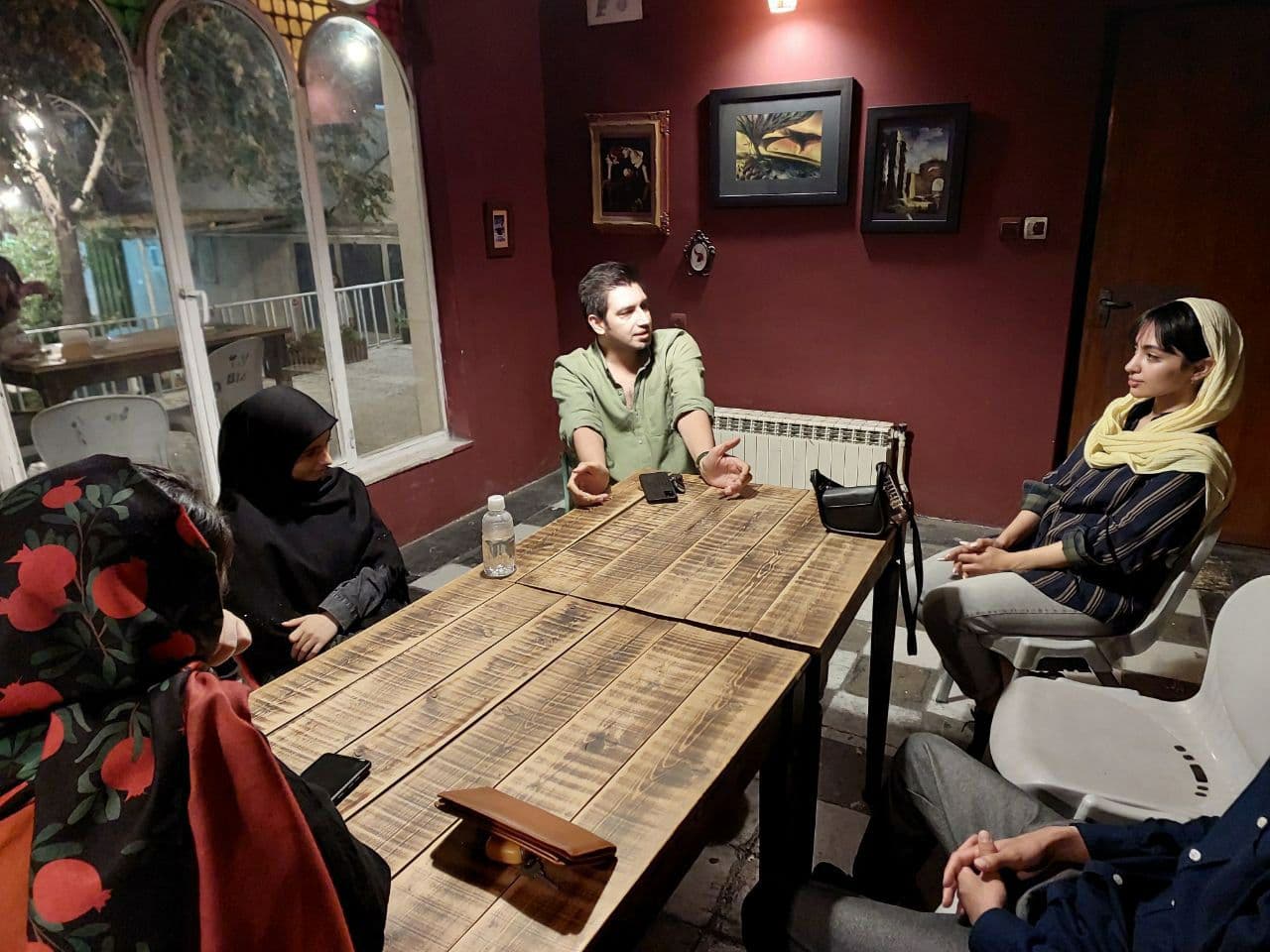 هفتمین جلسه گروه ادبیات – کجا دنبال مفهومی برای عشق می‌گردی؟