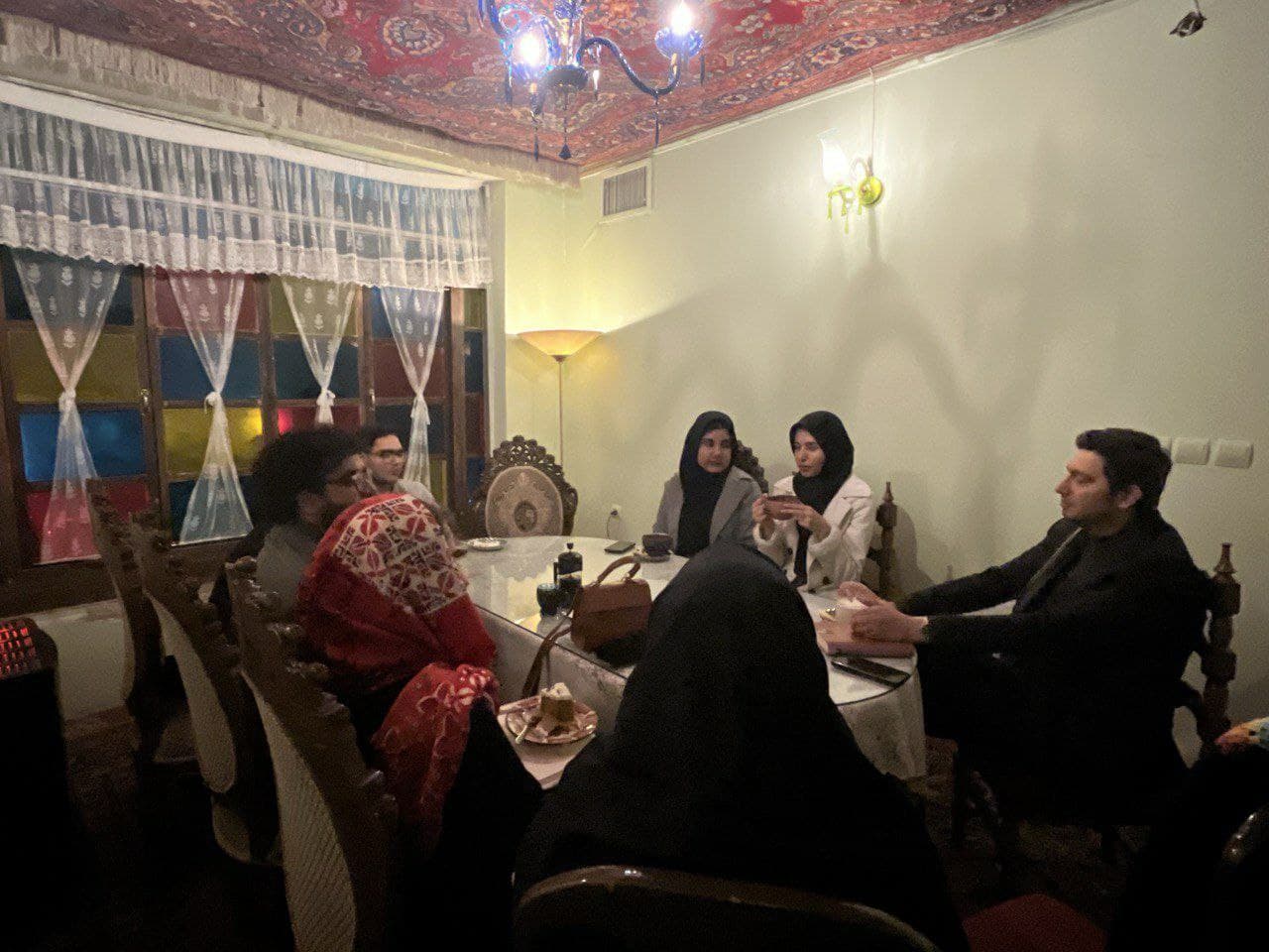 دوازدهمین جلسه گروه ادبیات – غم آن خفته‌ی چند