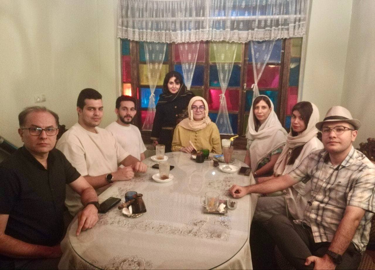 یادگاری از صد و پانزدهمین جلسه‌ی نمایشنامه‌خوانی «شب یک، شب دو»