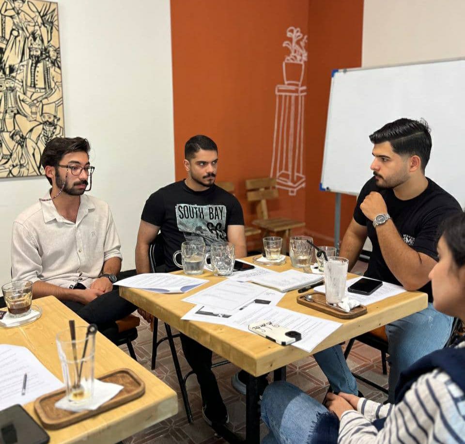English Free Discussion دوم – ارزشها و تصمیمگیری اخلاقی