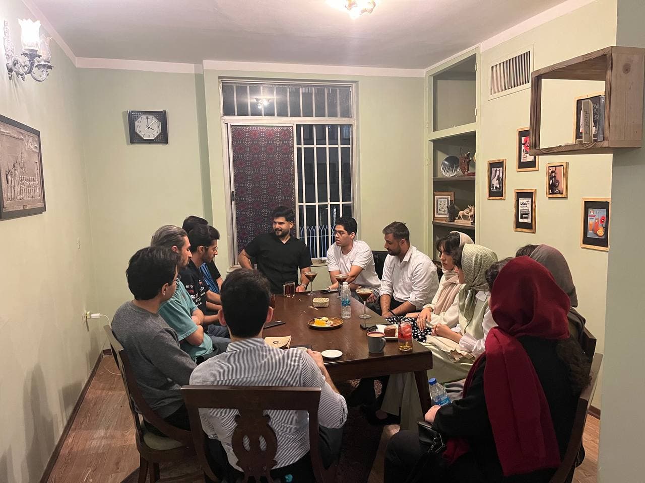 روانشناسی علاقه شدید: از عشق تا وسواس و تأثیر آن بر هویت